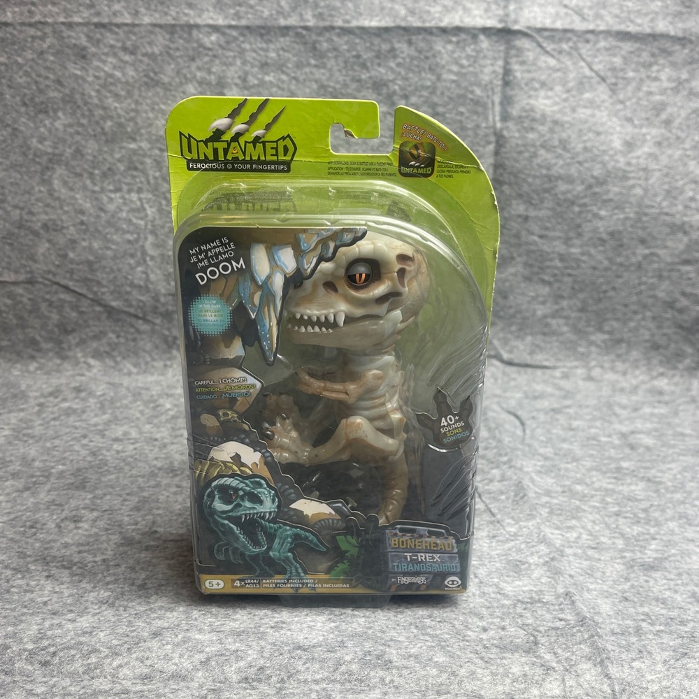 WowWee Untamed Fingerlings Bonehead T-Rex Doom Glow In The Dark Interactive Toy
